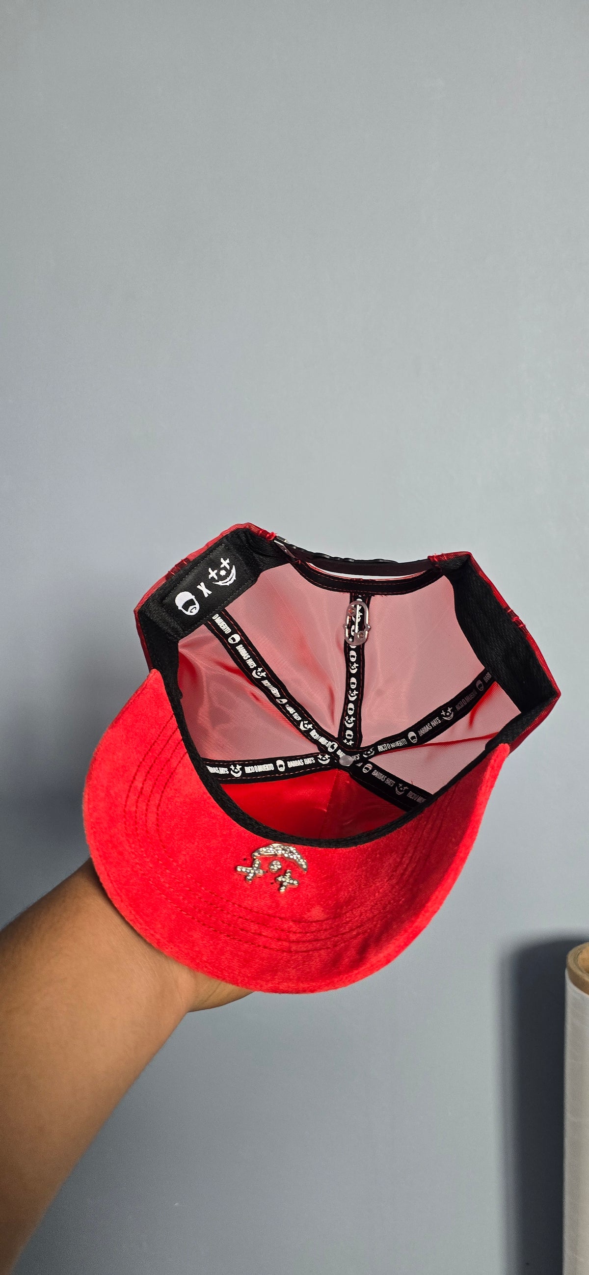 Barbas hats rich life red